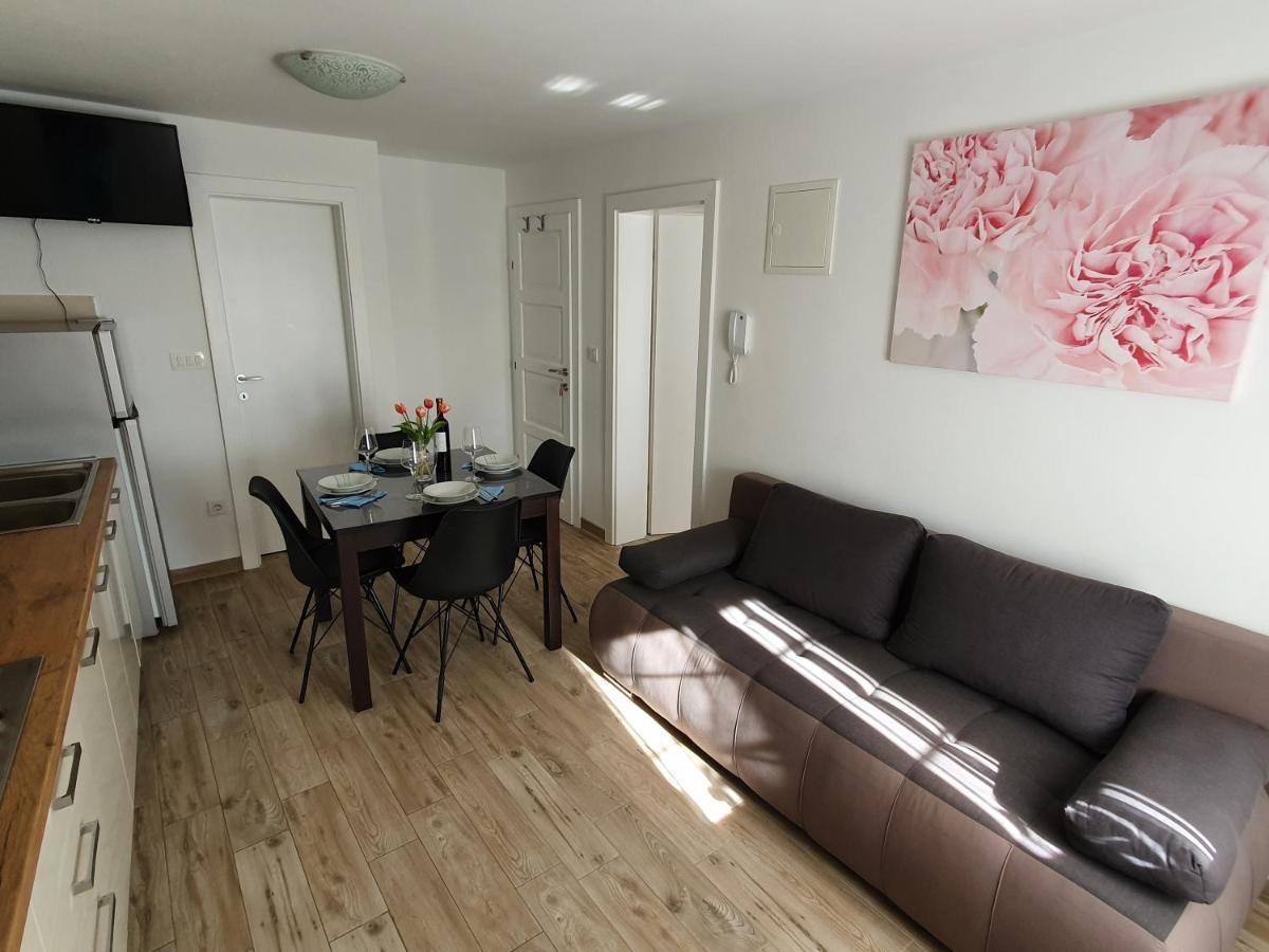 Apartaments Ukic 프르비치 세푸리네 외부 사진