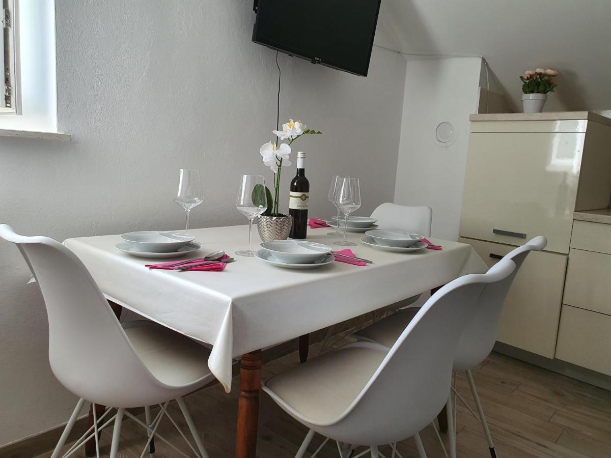Apartaments Ukic 프르비치 세푸리네 외부 사진