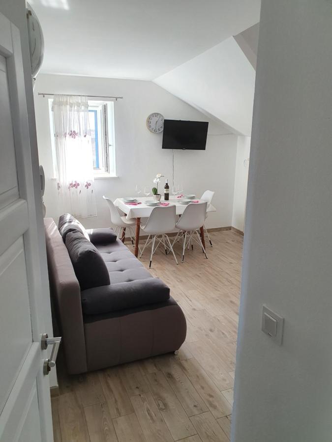 Apartaments Ukic 프르비치 세푸리네 외부 사진
